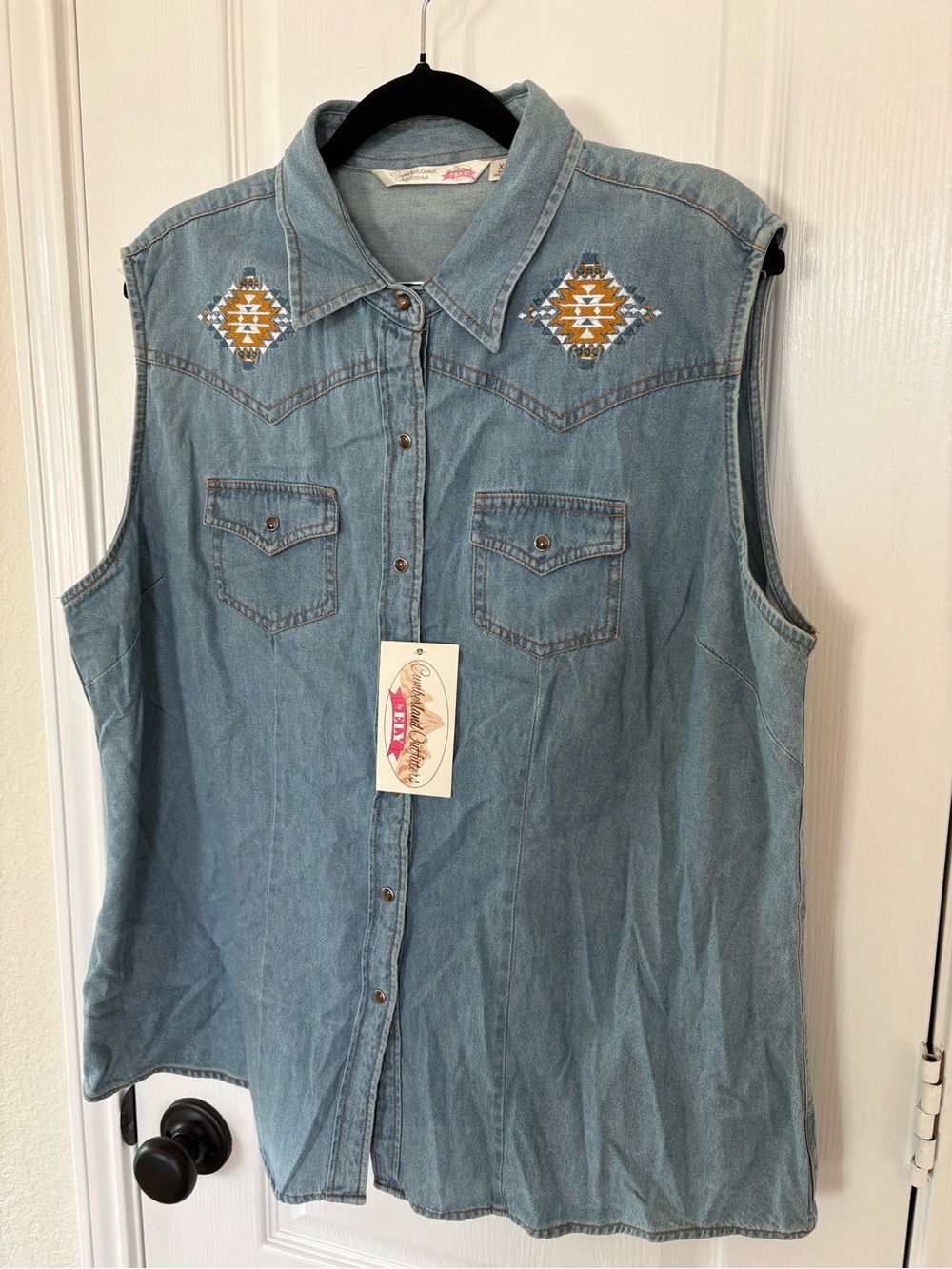 Sleeveless Light Denim Button-Down Shirt with Embroidered Yoke